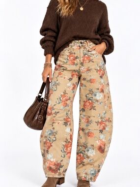 184.NWT Barell Floral Wide-Leg  Jeans - Tan Floral